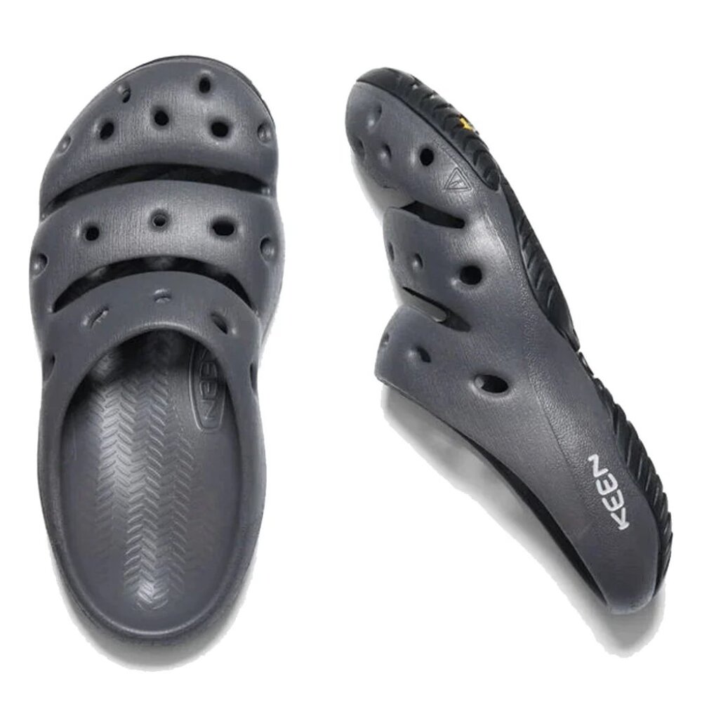 NEW Keen Women's Yogui - Black / Magnet size 9